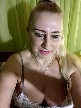 Esenia505 online show from February 25, 2026, 5:28 am