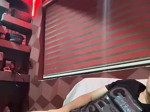 Bbydaddy 0 online show from December 2, 2025, 1:11 am