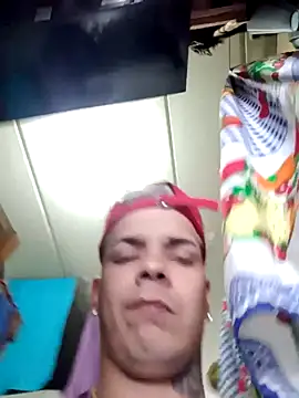 Snapshot of sentatebb chatting on November 11, 2025, 2:06 pm sentatebb online show from November 11, 2025, 2:06 pm