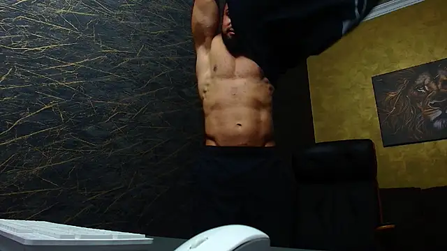 Snapshot of HayesWood chatting on November 5, 2025, 5:29 am HayesWood online show from November 5, 2025, 5:29 am