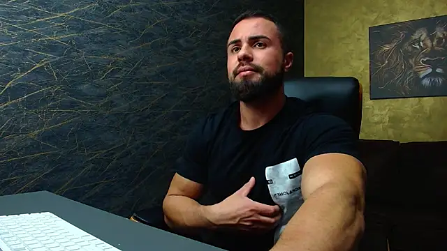 Snapshot of HayesWood chatting on November 15, 2025, 6:00 am HayesWood online show from November 15, 2025, 6:00 am