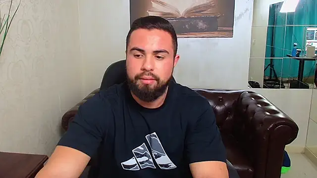 Snapshot of HayesWood chatting on December 17, 2025, 5:46 am HayesWood online show from December 17, 2025, 5:46 am