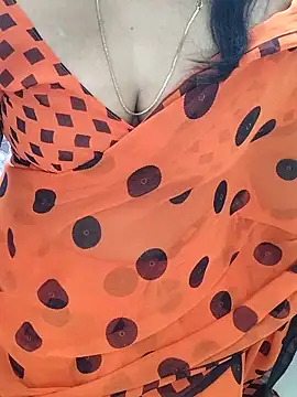 Snapshot of tamil_chitra12 chatting on November 23, 2025, 5:51 am tamil chitra12 online show from November 23, 2025, 5:51 am