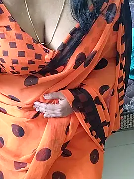 Snapshot of tamil_chitra12 chatting on November 30, 2025, 8:07 am tamil chitra12 online show from November 30, 2025, 8:07 am