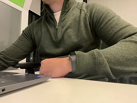 LeoBlaze13 online show from November 6, 2025, 12:33 am