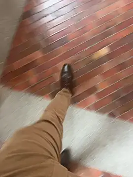 LeoBlaze13 online show from November 19, 2025, 9:26 pm