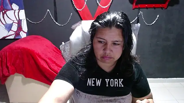 serenamystsh online show from November 7, 2025, 8:09 pm