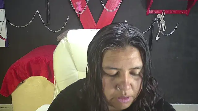 serenamystsh online show from November 21, 2025, 11:47 pm