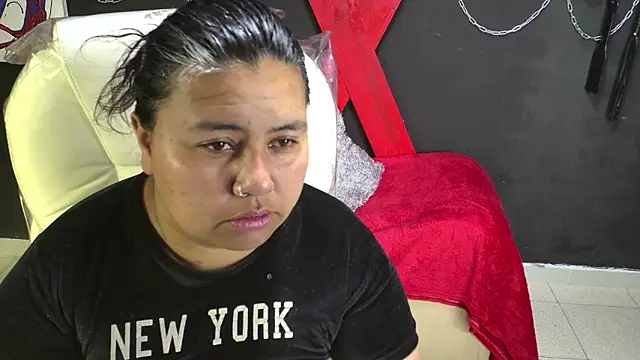 serenamystsh online show from November 26, 2025, 3:07 am