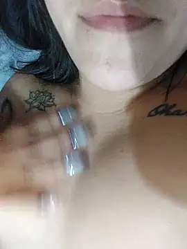 Camilu23 online show from February 26, 2026, 3:27 am