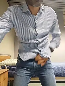 Snapshot of panco_pillo chatting on December 2, 2025, 8:37 pm panco pillo online show from December 2, 2025, 8:37 pm