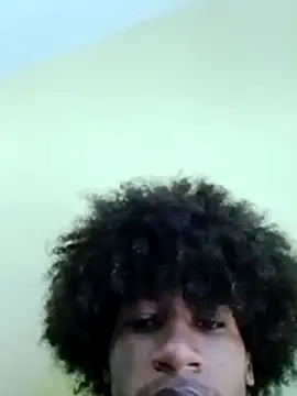 Snapshot of skinniyGabriel chatting on November 7, 2025, 12:27 pm skinniyGabriel online show from November 7, 2025, 12:27 pm