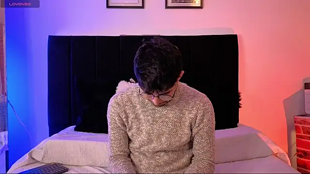 Snapshot of jaiden_thoner chatting on January 13, 2026, 10:20 am jaiden thoner online show from January 13, 2026, 10:20 am