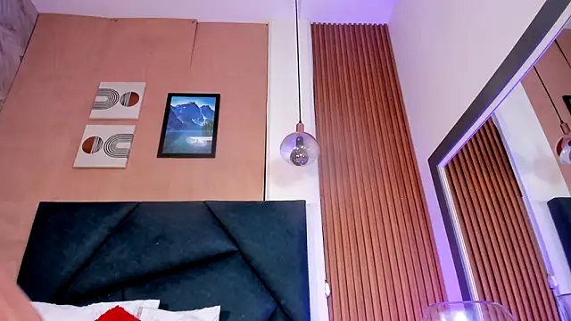 Ivy Spicy online show from March 25, 2026, 8:26 pm