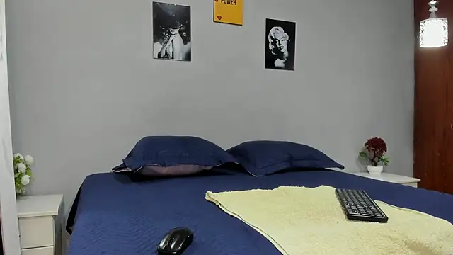 Snapshot of sexynova_93 chatting on April 28, 2026, 7:08 pm sexynova 93 online show from April 28, 2026, 7:08 pm