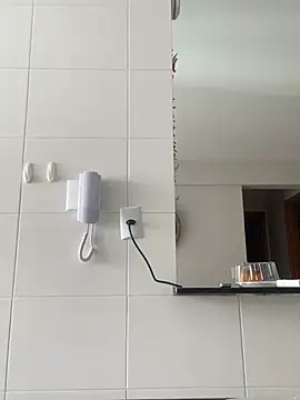 sabrinaneves online show from March 23, 2026, 12:31 pm