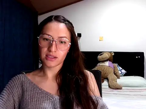 Snapshot of KendallTwisTx chatting on December 3, 2025, 4:20 am KendallTwisTx online show from December 3, 2025, 4:20 am