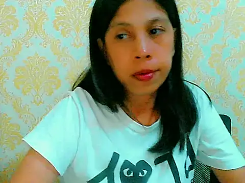 Snapshot of nhicole4u chatting on November 1, 2025, 2:08 pm nhicole4u online show from November 1, 2025, 2:08 pm