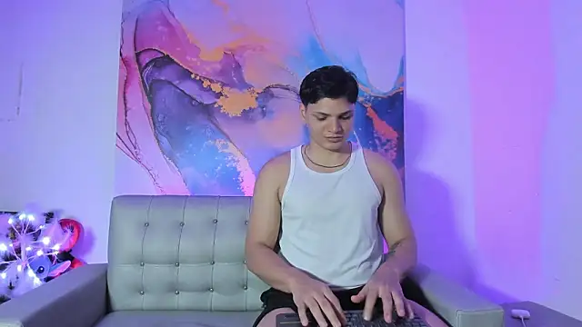 Snapshot of pinksmile_1 chatting on January 14, 2026, 3:56 am pinksmile 1 online show from January 14, 2026, 3:56 am