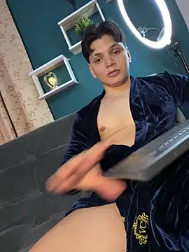 Snapshot of pinksmile_1 chatting on March 28, 2026, 3:39 am pinksmile 1 online show from March 28, 2026, 3:39 am