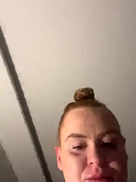 Snapshot of Donnatellalaamore chatting on October 29, 2025, 3:31 am Donnatellalaamore online show from October 29, 2025, 3:31 am