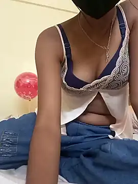 Snapshot of Sanaya_Queen19 chatting on October 30, 2025, 10:10 pm Sanaya Queen19 online show from October 30, 2025, 10:10 pm