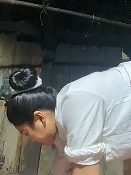 Snapshot of Nul-chal chatting on November 12, 2025, 5:35 pm Nul-chal online show from November 12, 2025, 5:35 pm