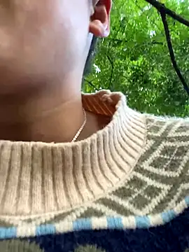 Snapshot of Nul-chal chatting on December 15, 2025, 1:21 am Nul-chal online show from December 15, 2025, 1:21 am