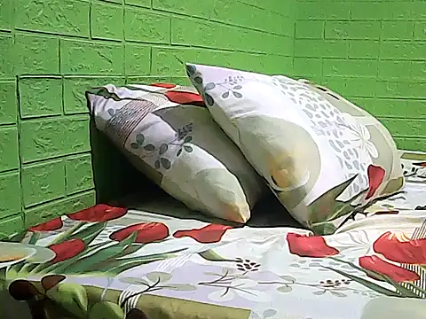 Snapshot of Sweetmarieee chatting on December 4, 2025, 12:58 pm Sweetmarieee online show from December 4, 2025, 12:58 pm