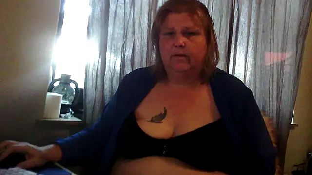 Sylviastar46 online show from June 9, 2026, 3:34 pm