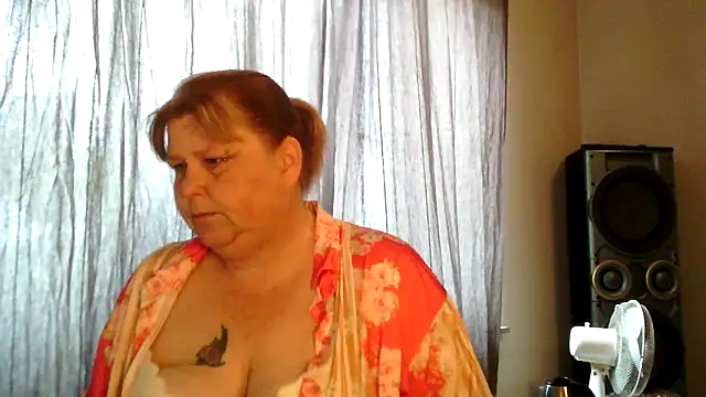 Sylviastar46 online show from June 14, 2026, 8:05 am