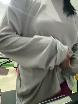 trinhvutrinh online show from December 14, 2025, 12:21 pm