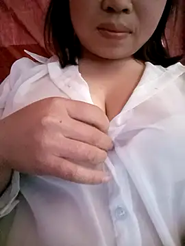 julybe online show from January 13, 2026, 5:35 am