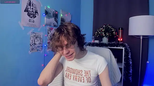 LeoBensyten online show from November 21, 2025, 3:33 pm