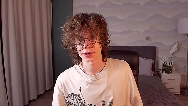 LeoBensyten online show from February 10, 2026, 10:25 pm