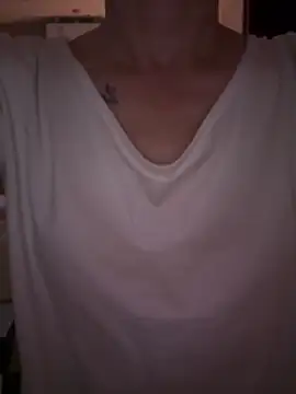 aniani11 online show from February 23, 2026, 9:06 am