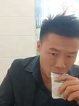 Snapshot of tian7788 chatting on November 4, 2025, 7:18 am tian7788 online show from November 4, 2025, 7:18 am