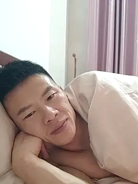 Snapshot of tian7788 chatting on November 28, 2025, 7:16 pm tian7788 online show from November 28, 2025, 7:16 pm