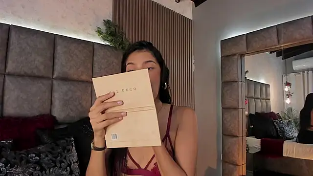 Snapshot of BrigitteVons chatting on December 20, 2025, 1:12 am BrigitteVons online show from December 20, 2025, 1:12 am