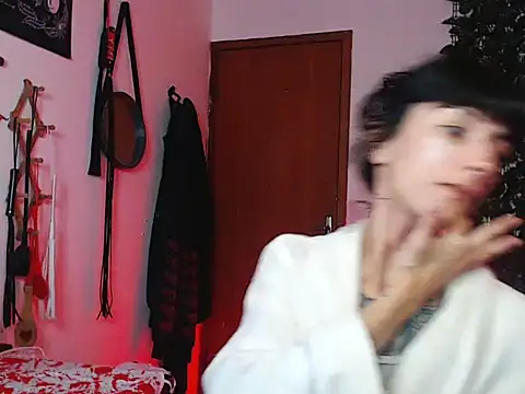 Snapshot of CarrieBurton chatting on November 1, 2025, 2:30 pm CarrieBurton online show from November 1, 2025, 2:30 pm