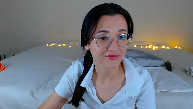 Snapshot of Dorotty_ chatting on November 2, 2025, 2:14 am Dorotty  online show from November 2, 2025, 2:14 am