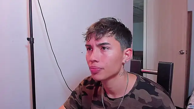 MollyandFher online show from November 22, 2025, 6:07 pm