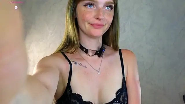 Snapshot of Lovelly_molly1 chatting on June 14, 2026, 5:59 pm Lovelly molly1 online show from June 14, 2026, 5:59 pm