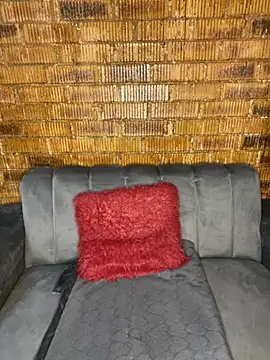 SP1CY MOMMY online show from November 11, 2025, 7:14 pm