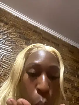 SP1CY MOMMY online show from November 23, 2025, 11:37 pm