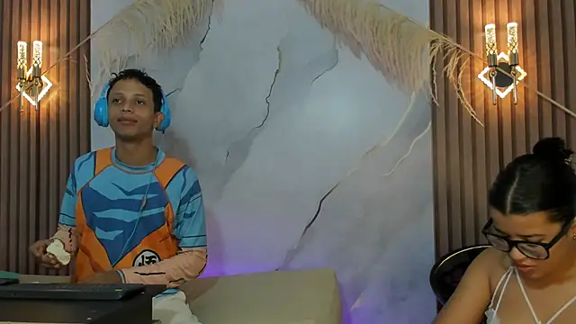 Snapshot of DamianandEva chatting on May 4, 2026, 12:56 pm DamianandEva online show from May 4, 2026, 12:56 pm