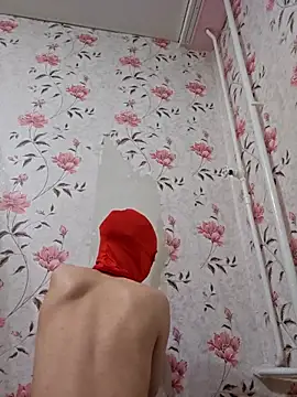 Snapshot of Cute-UwU chatting on November 7, 2025, 1:00 pm Cute-UwU online show from November 7, 2025, 1:00 pm