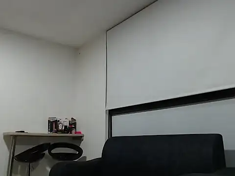 CamilaaOficial online show from December 14, 2025, 3:34 am