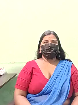 Snapshot of tamil_Nithya_J chatting on April 19, 2026, 7:18 am tamil Nithya J online show from April 19, 2026, 7:18 am