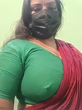 Snapshot of tamil_Nithya_J chatting on June 3, 2026, 11:02 am tamil Nithya J online show from June 3, 2026, 11:02 am